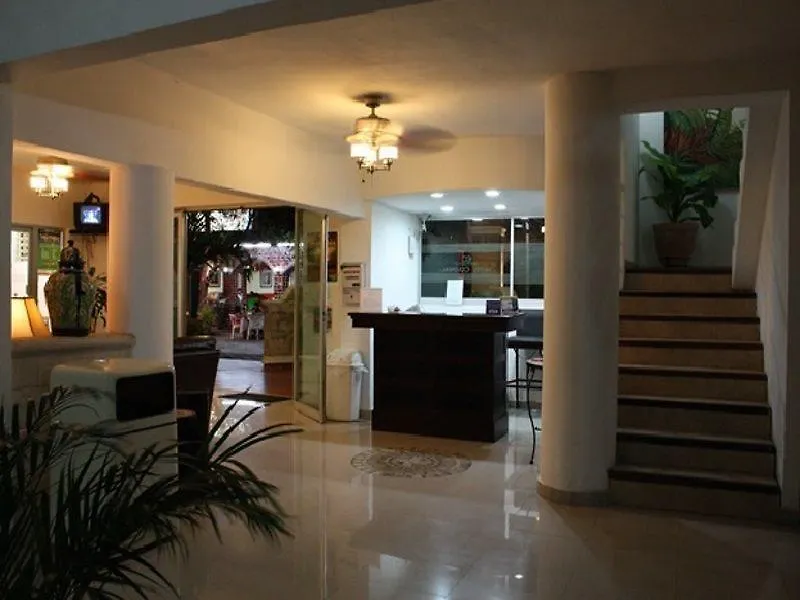 Grand Hotel Colonial Cancún 3*,